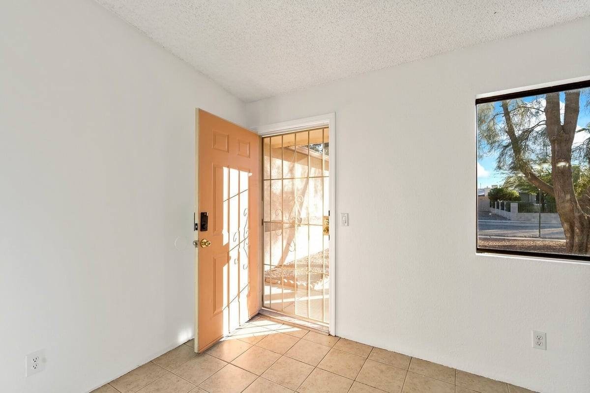 6082 S Birchwood Dr - Photo 7 of 32