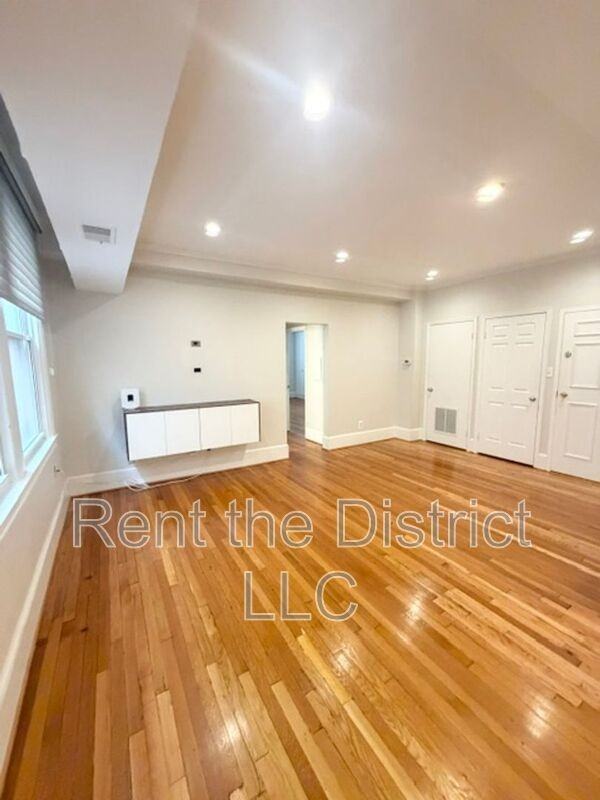 1511 22nd St Nw #33 - Photo 2 of 15