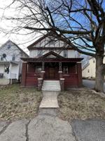 featured image of 221 3rd St #3
