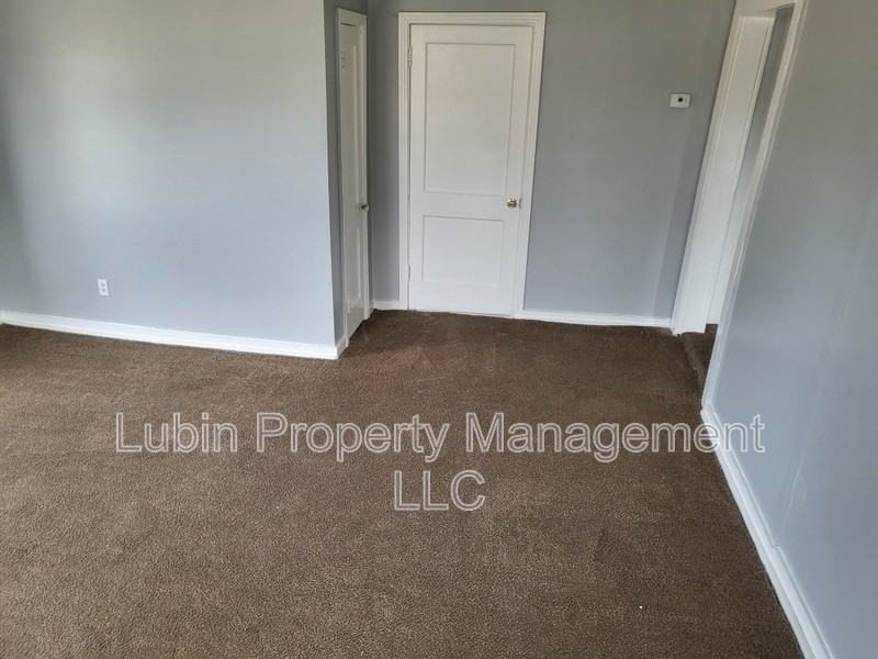1490 Dallas St - Photo 5 of 7