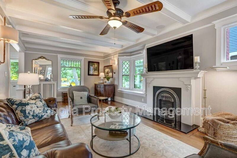 1532 N Nevada Ave - Photo 6 of 50