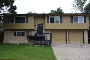featured image of 1185 Applewood Dr