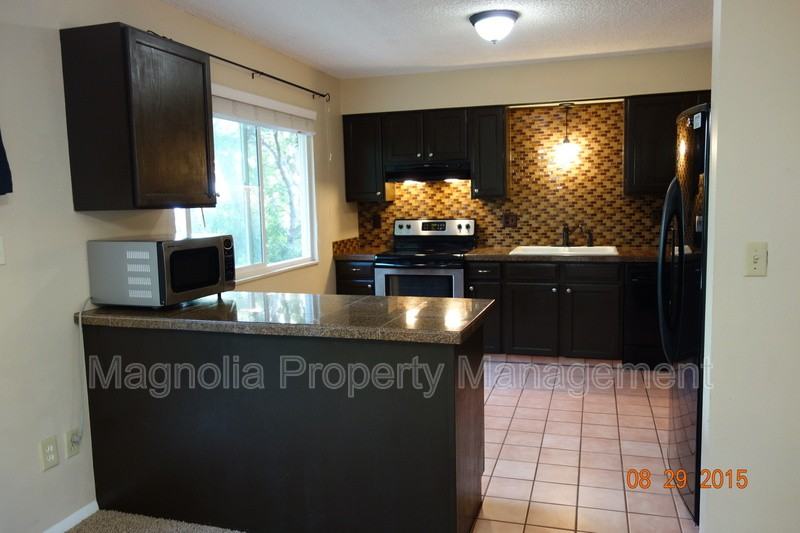 1185 Applewood Dr - Photo 2 of 16