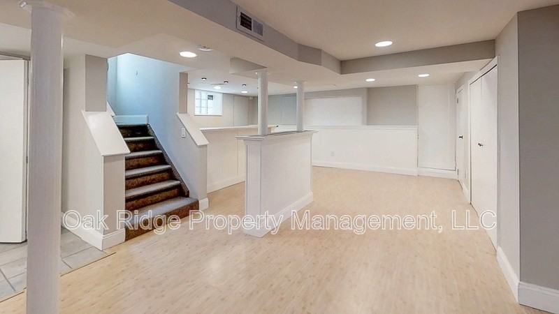 30 E 4th Ave - Photo 6 of 10