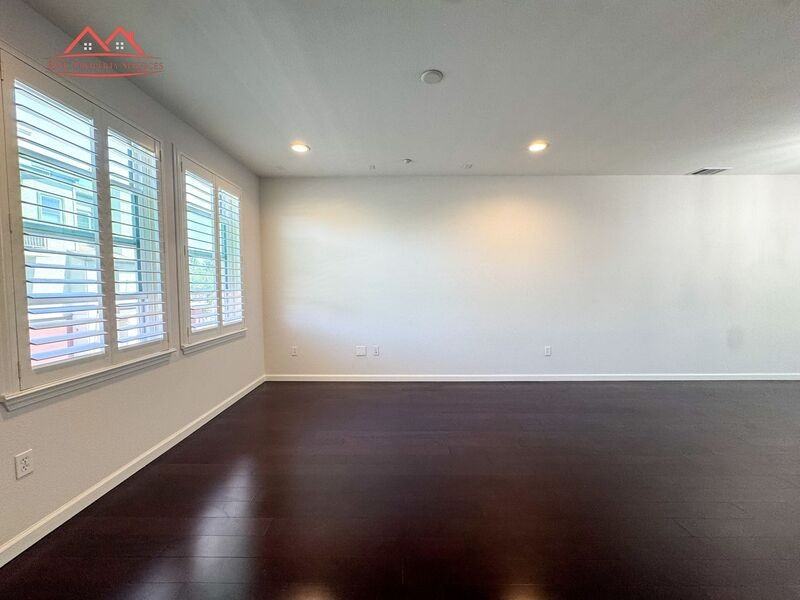 326 Bautista Pl - Photo 5 of 26