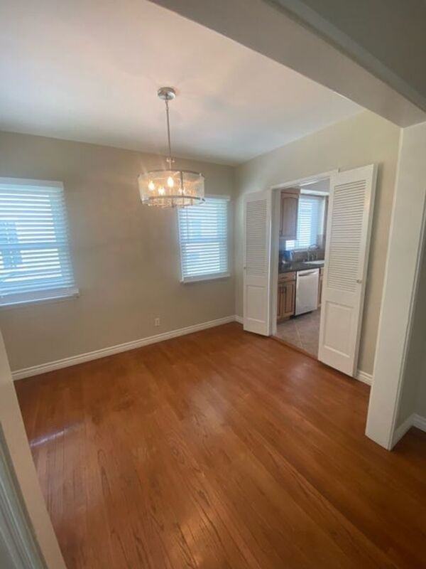 626 N Sparks St - Photo 4 of 20
