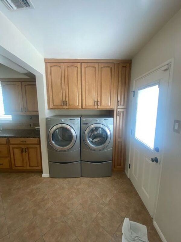 626 N Sparks St - Photo 7 of 20