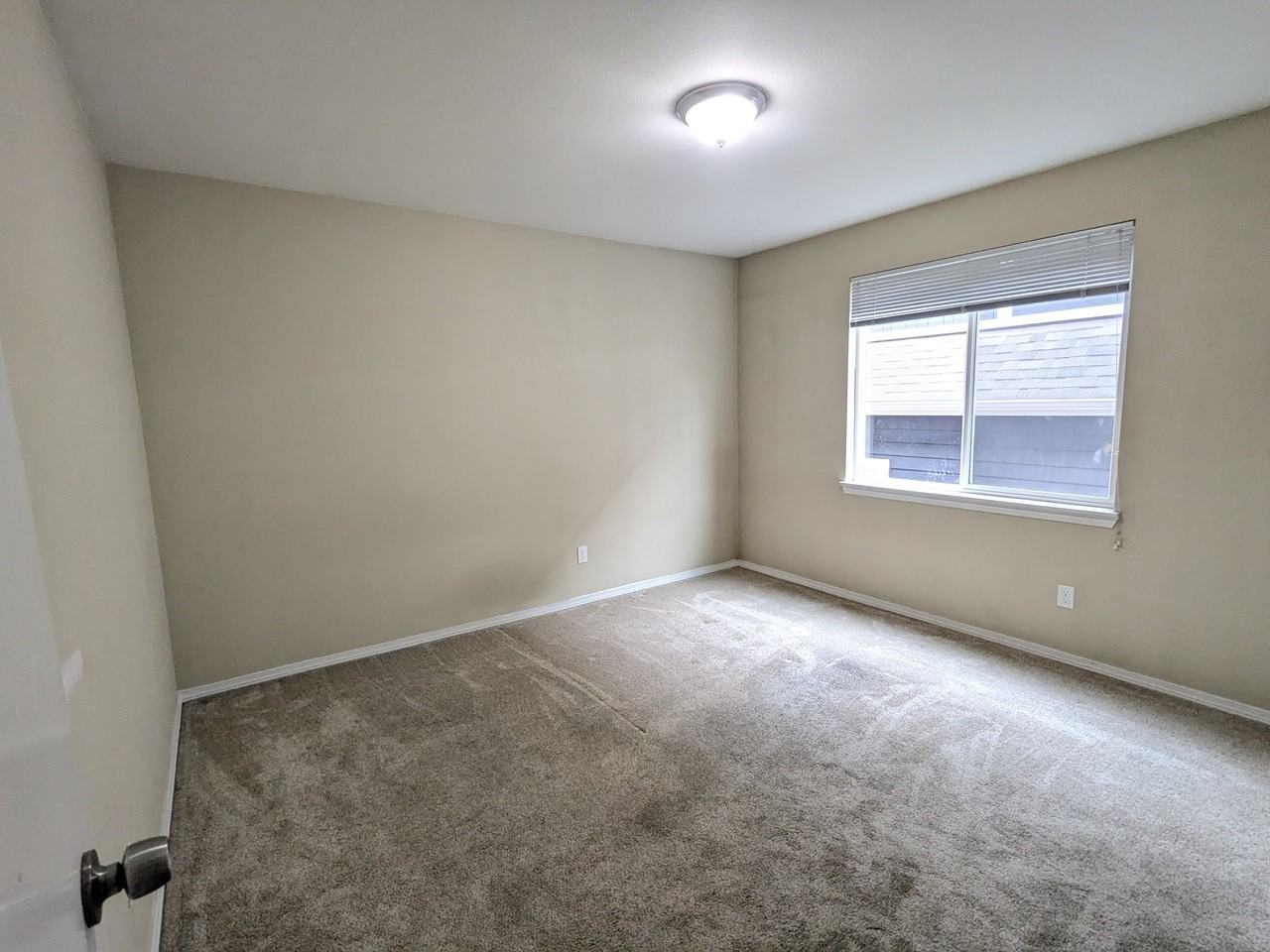 711 21st Ave #4 - Photo 3 of 14