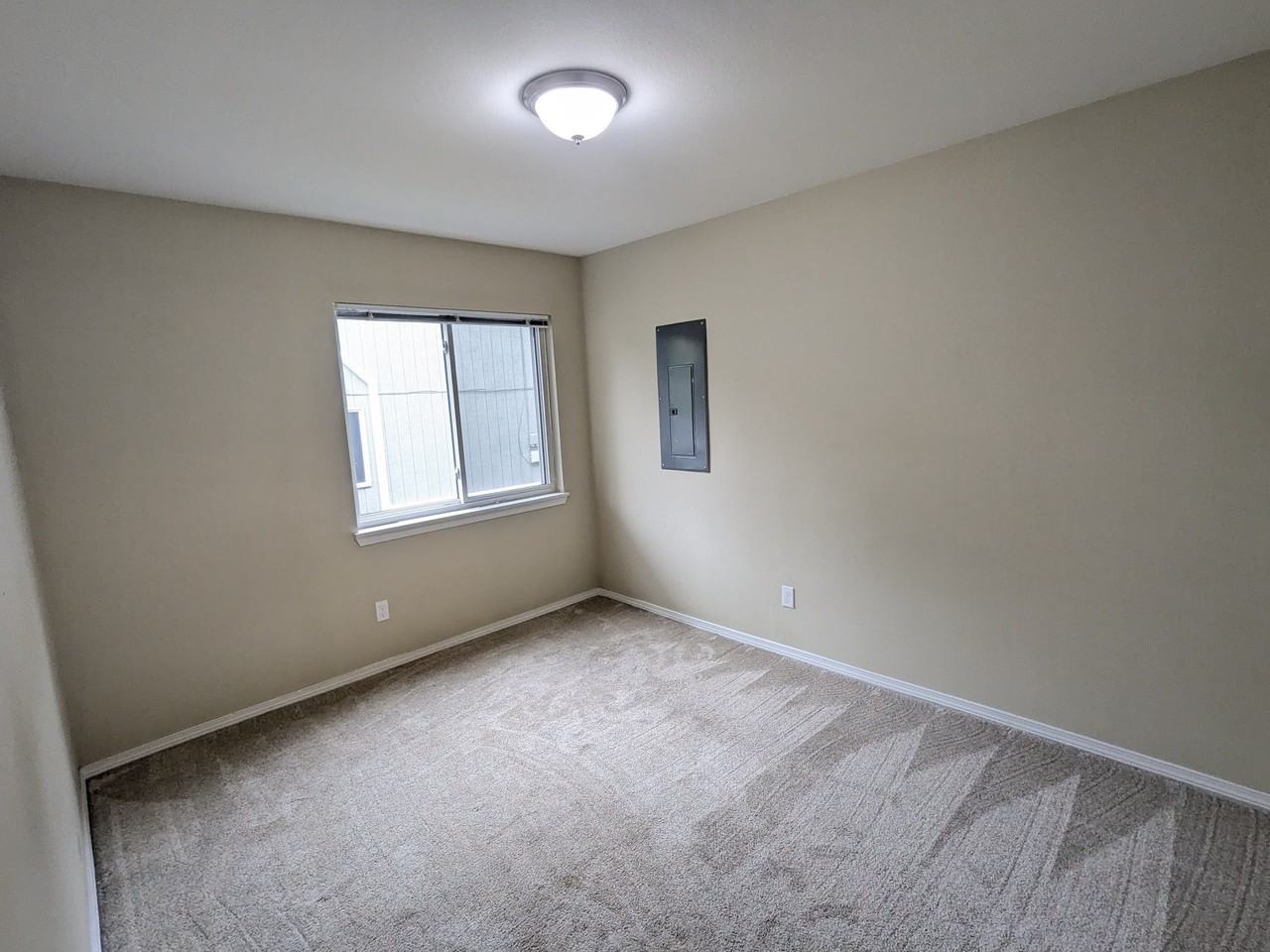 711 21st Ave #4 - Photo 5 of 14
