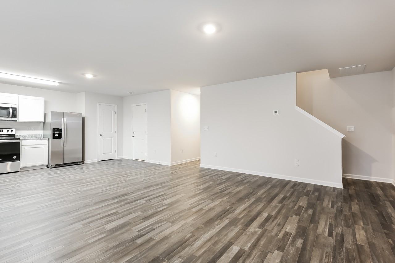 547 Springtime Ln - Photo 3 of 16