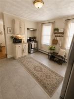 featured image of 15 Monticello St