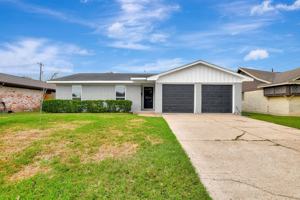 featured image of 704 Teabury Ave