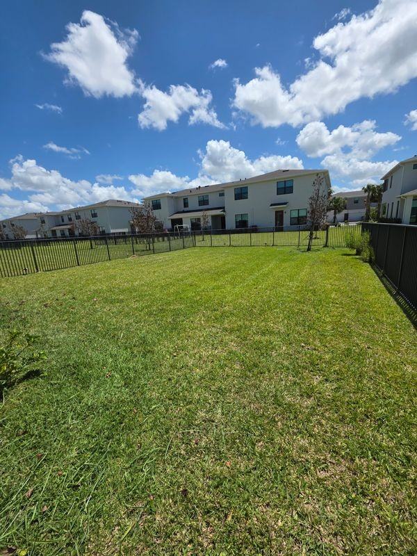 14162 Sw Thorens Dr - Photo 3 of 4