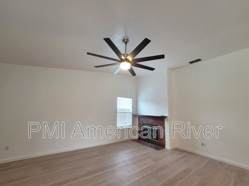 4405 Dusham Cir - Photo 2 of 16