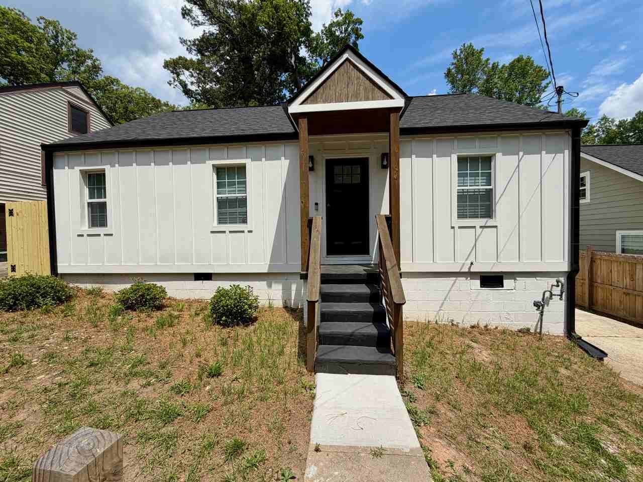 1255 Campbellton Rd Sw - Photo 3 of 40
