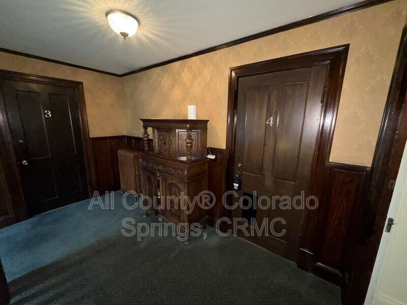 1238 Wood Ave #4 - Photo 7 of 22