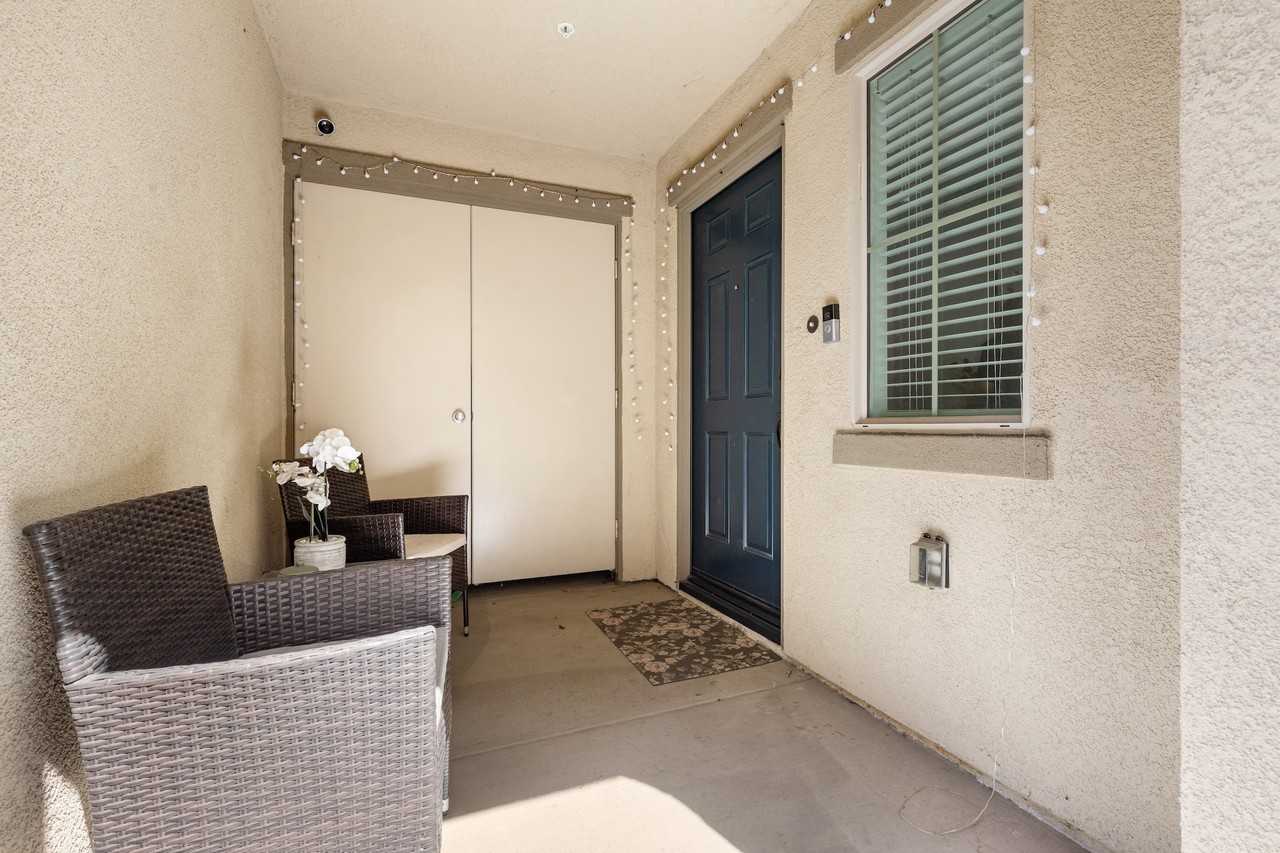 14104 W Birch Ln - Photo 6 of 15