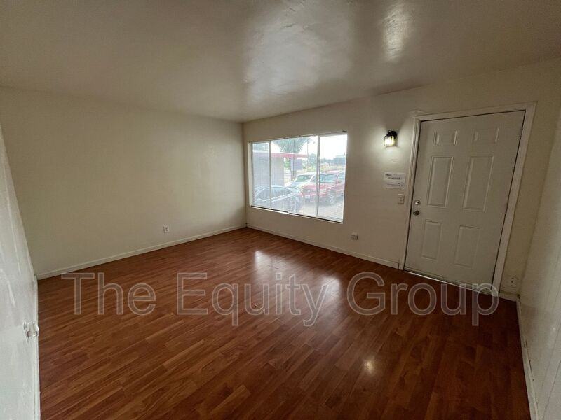 415 W Westfield Ave - Photo 2 of 5