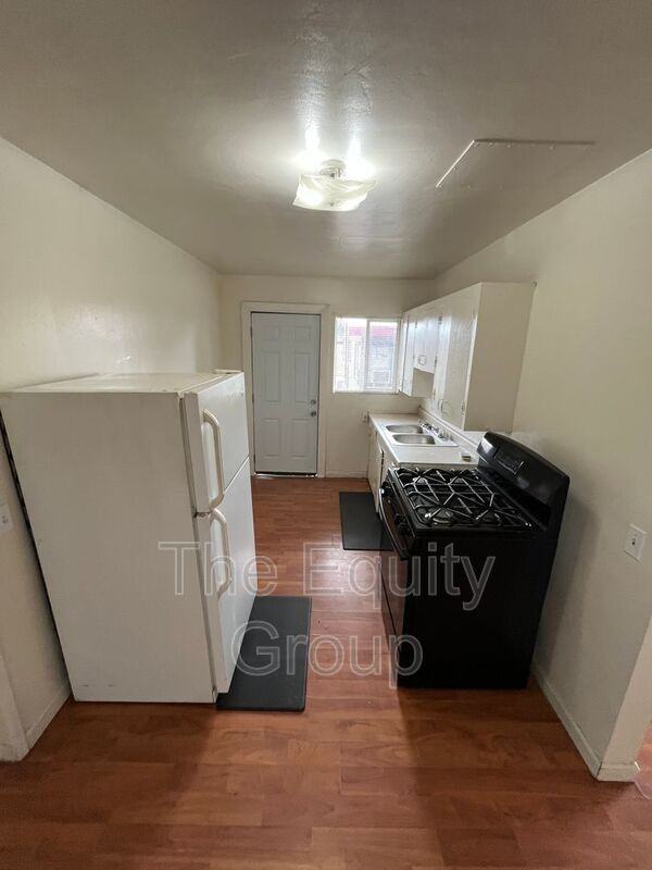 415 W Westfield Ave - Photo 3 of 5