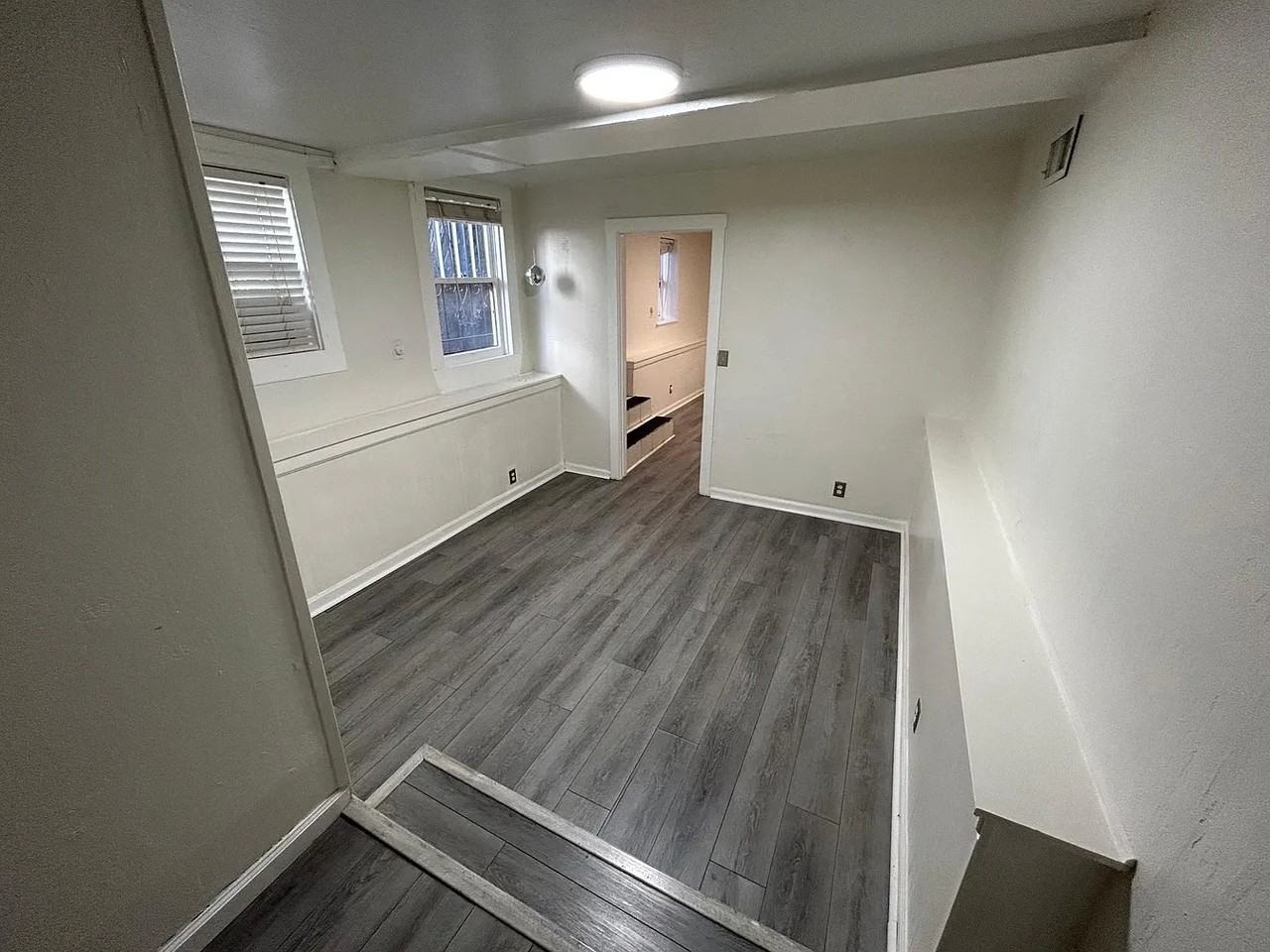 1512 24th St #B - Photo 2 of 8