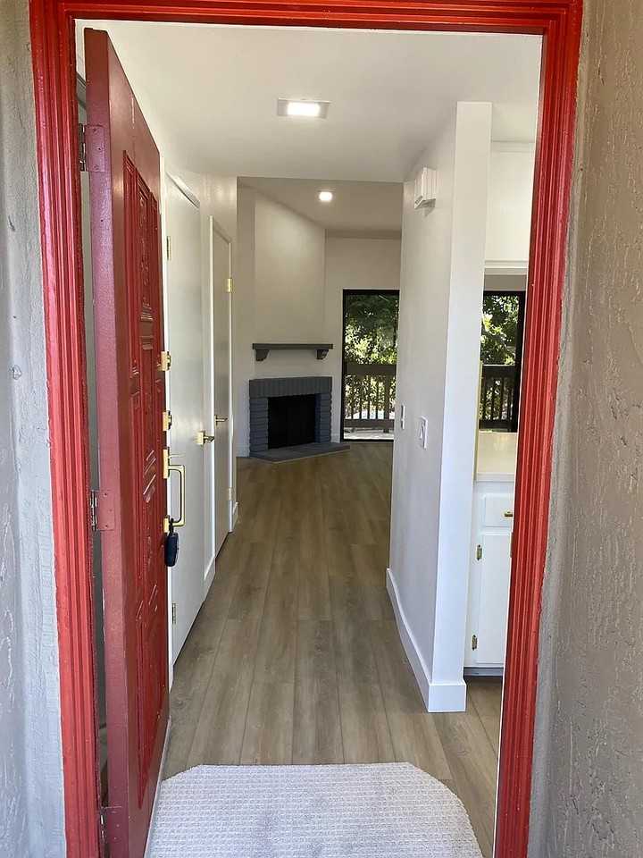 8362 Via Sonoma #F - Photo 3 of 16
