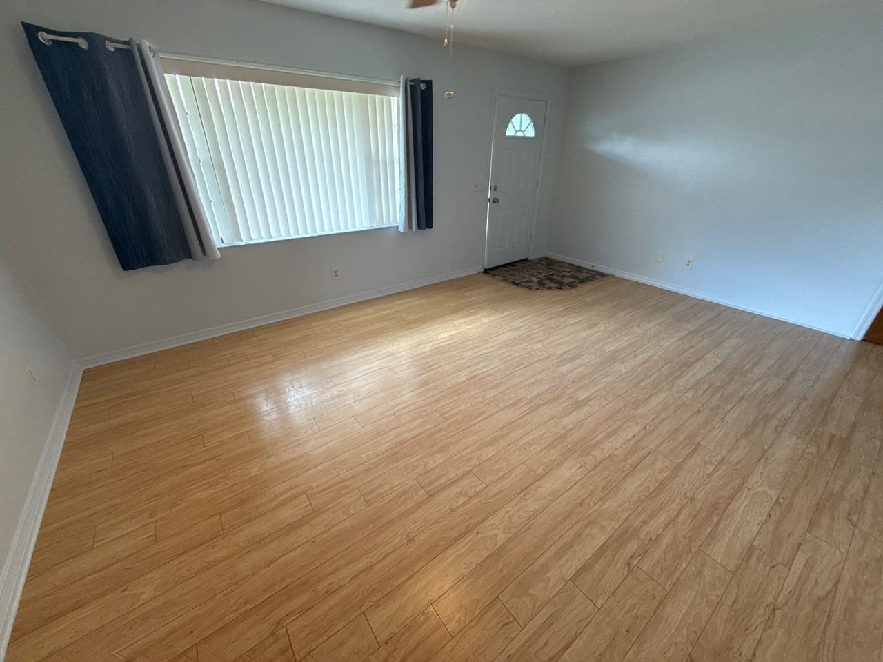 8215 W Cecil Ln - Photo 3 of 23