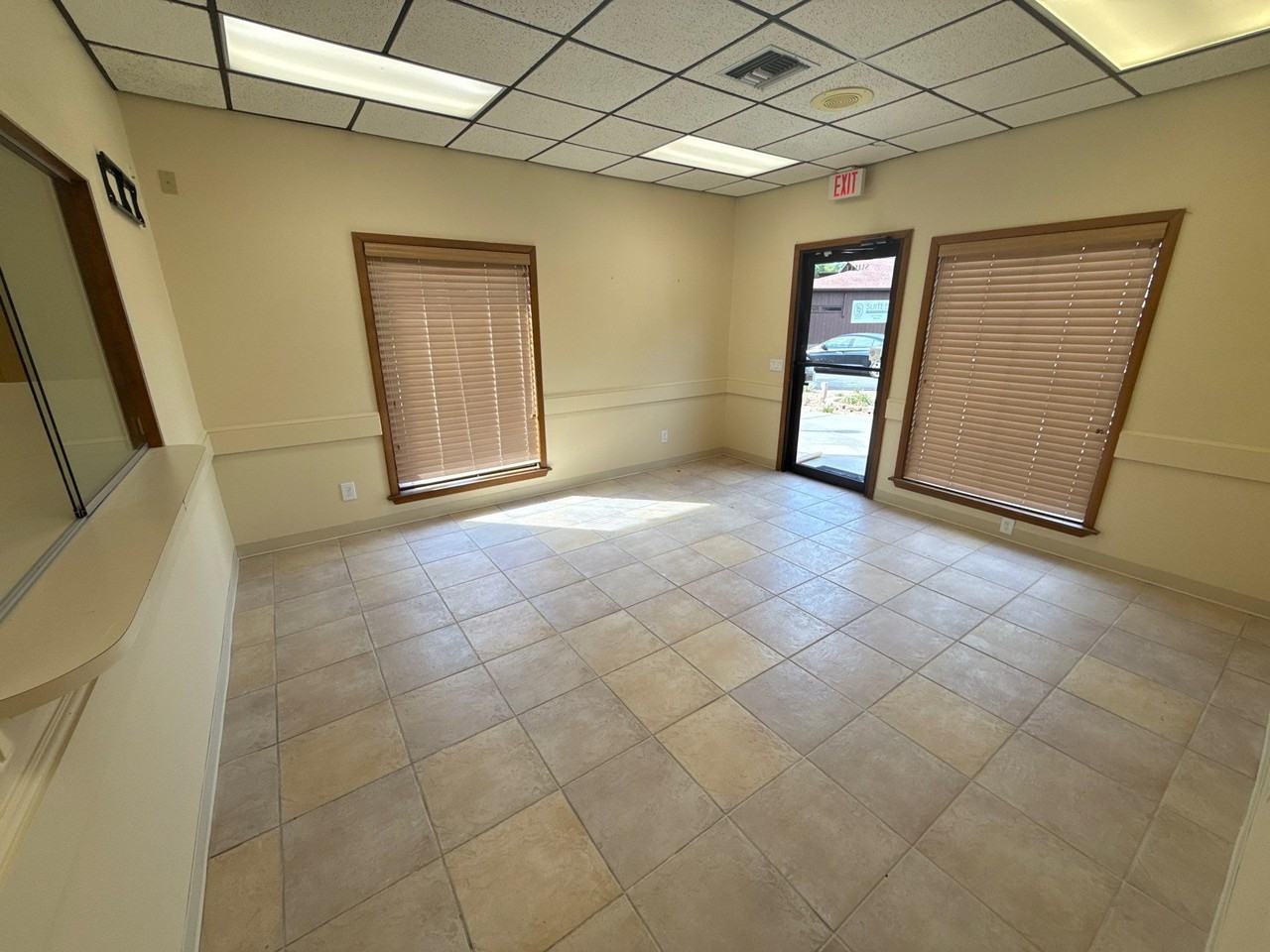 700 Se 5th Ter - Photo 2 of 21