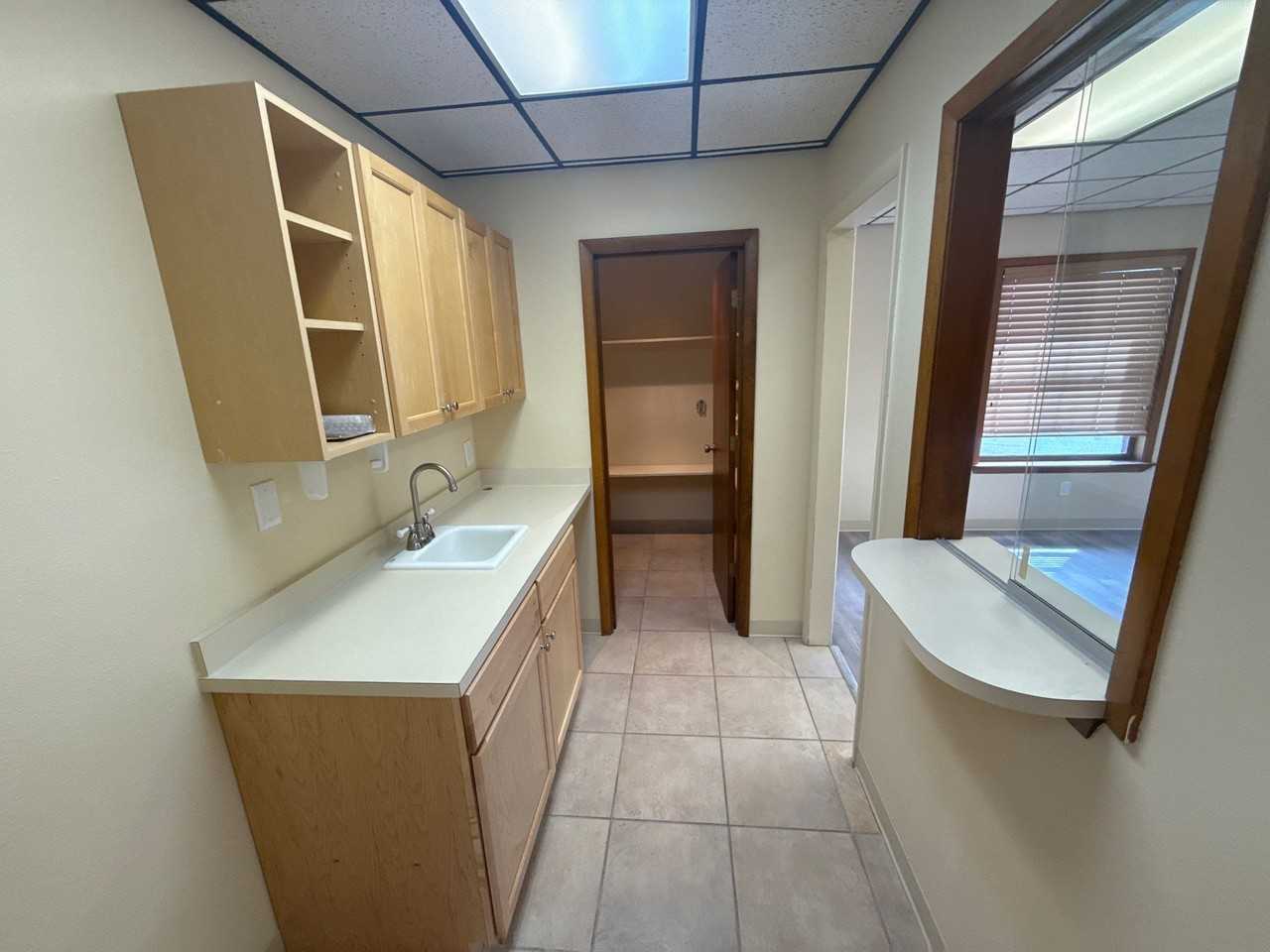700 Se 5th Ter - Photo 3 of 21