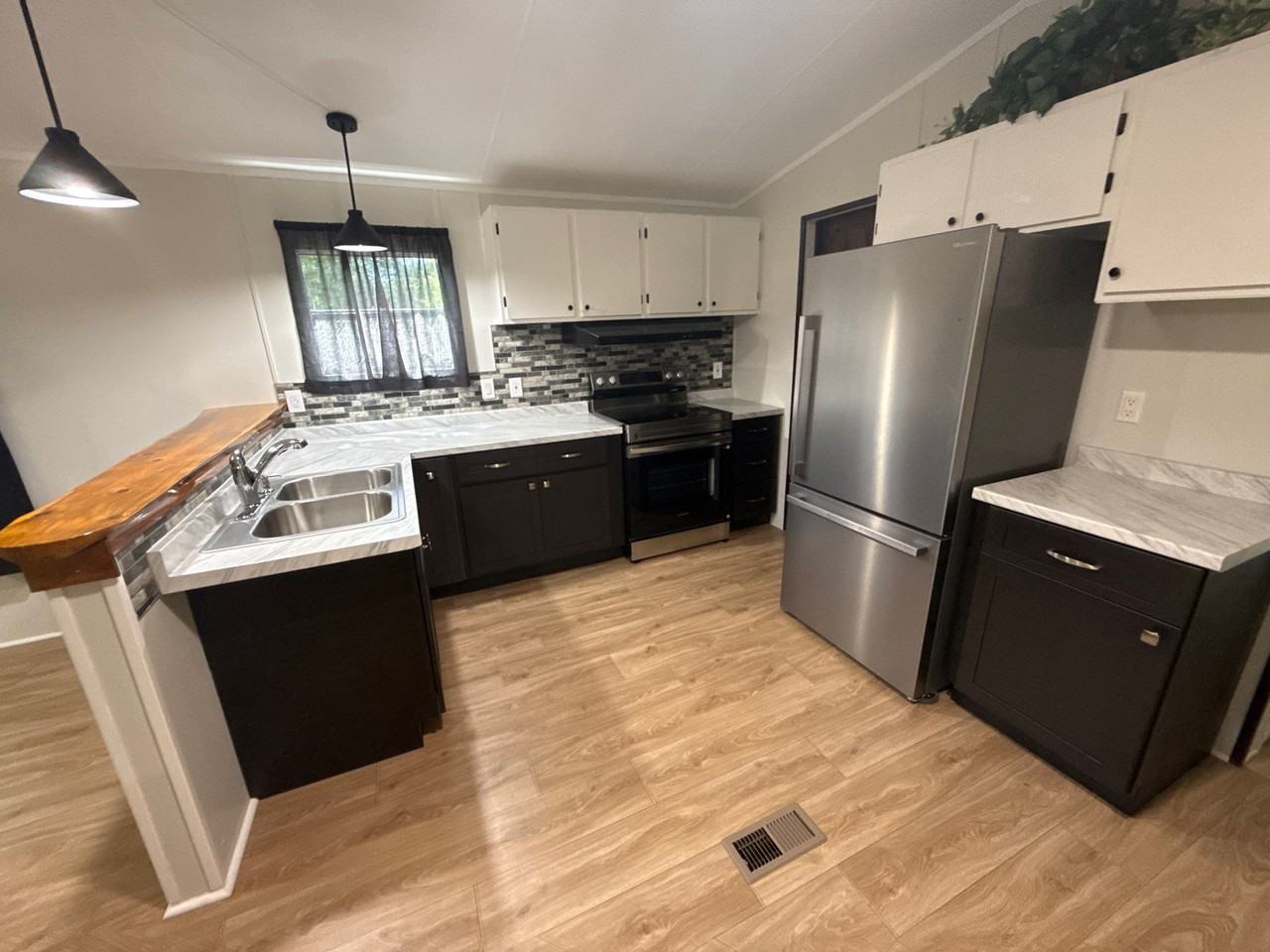 10007 S Riviera Pt - Photo 3 of 19