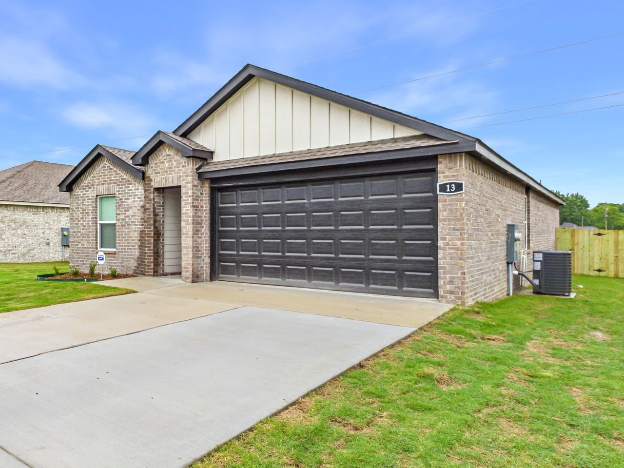 13 Vineyard Dr - Photo 3 of 21
