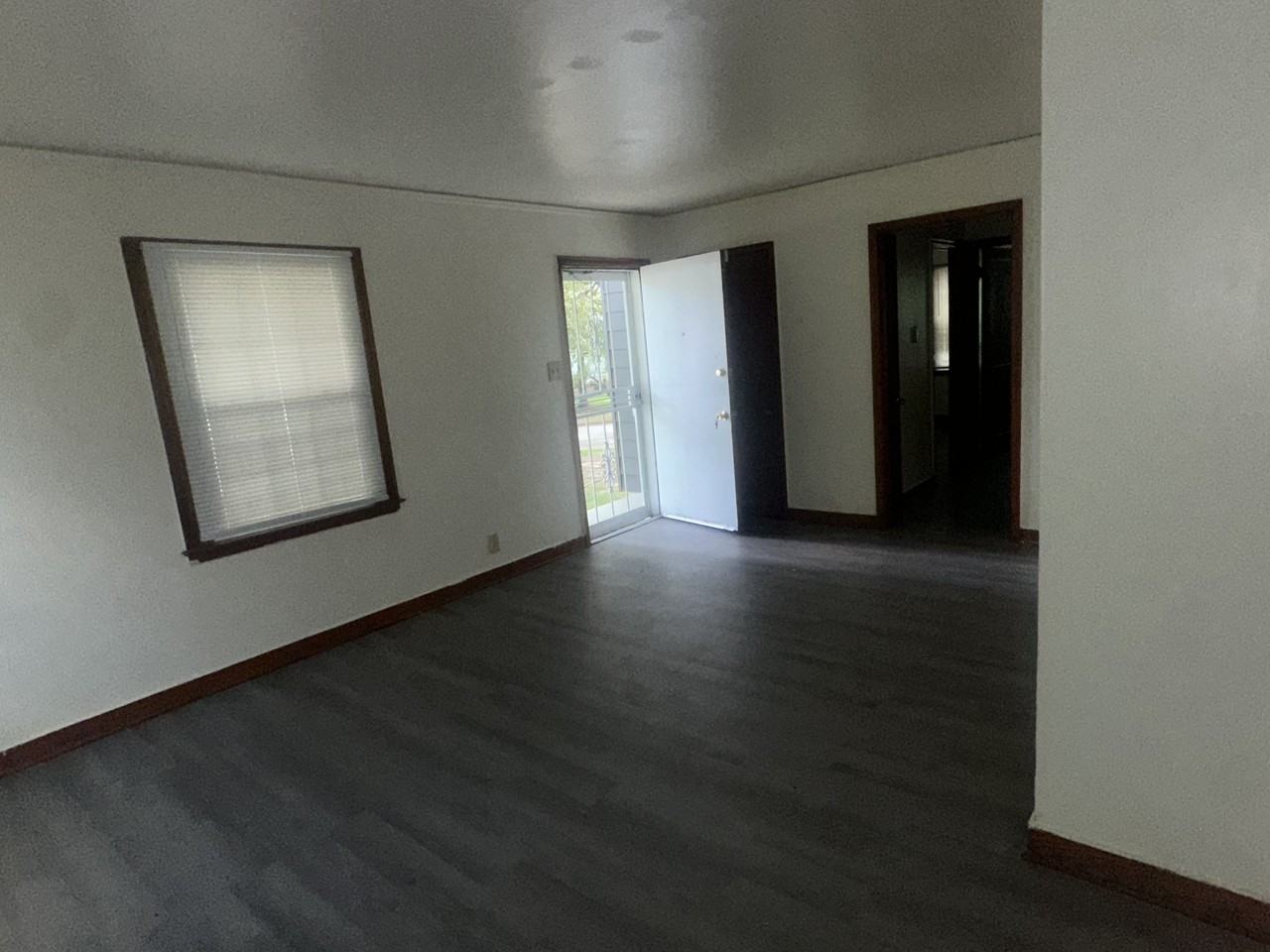 2751 Henley Dr - Photo 2 of 6