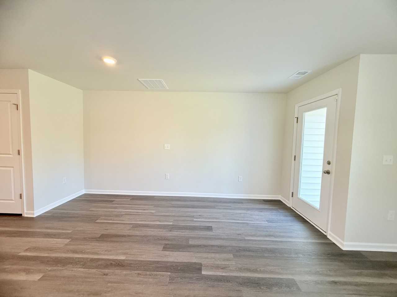128 Harvest Gold Dr - Photo 3 of 28