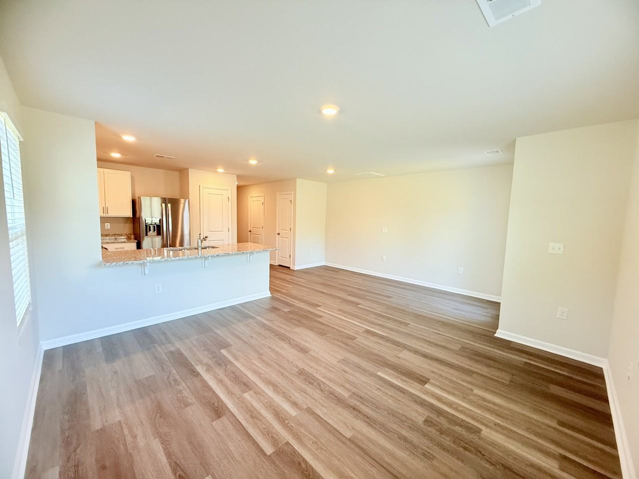 128 Harvest Gold Dr - Photo 5 of 28