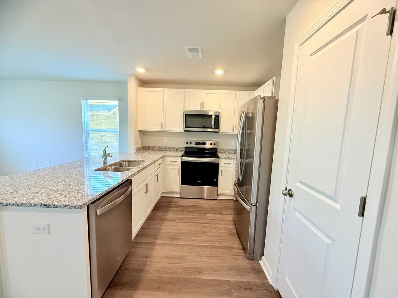 128 Harvest Gold Dr - Photo 7 of 28