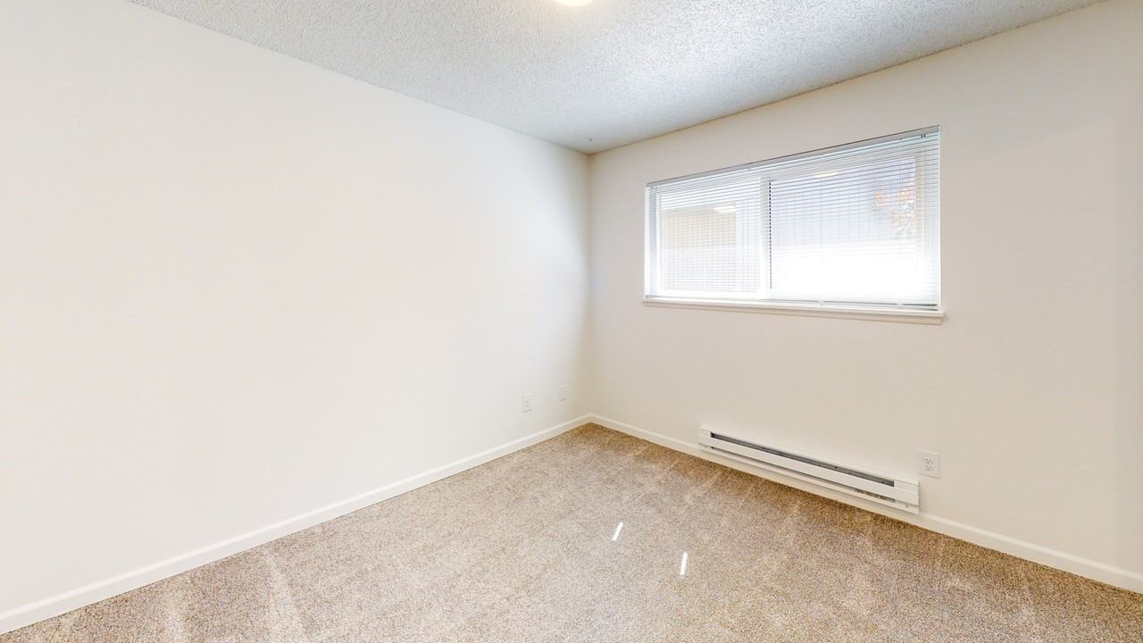750 S 216Th St - Photo 7 of 42