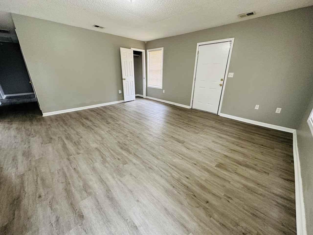 715 Ayers St - Photo 2 of 13