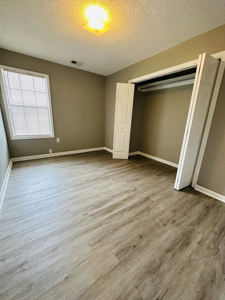 715 Ayers St - Photo 7 of 13
