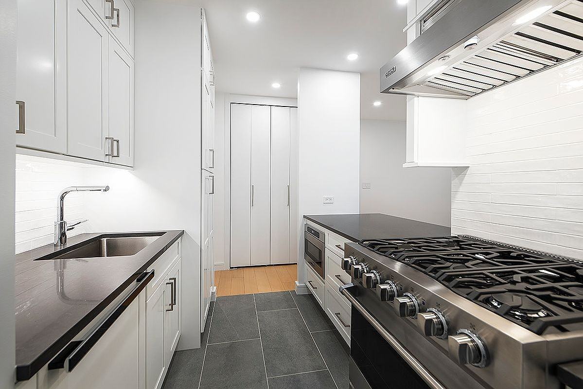 45 E 89th St #6C - Photo 2 of 7