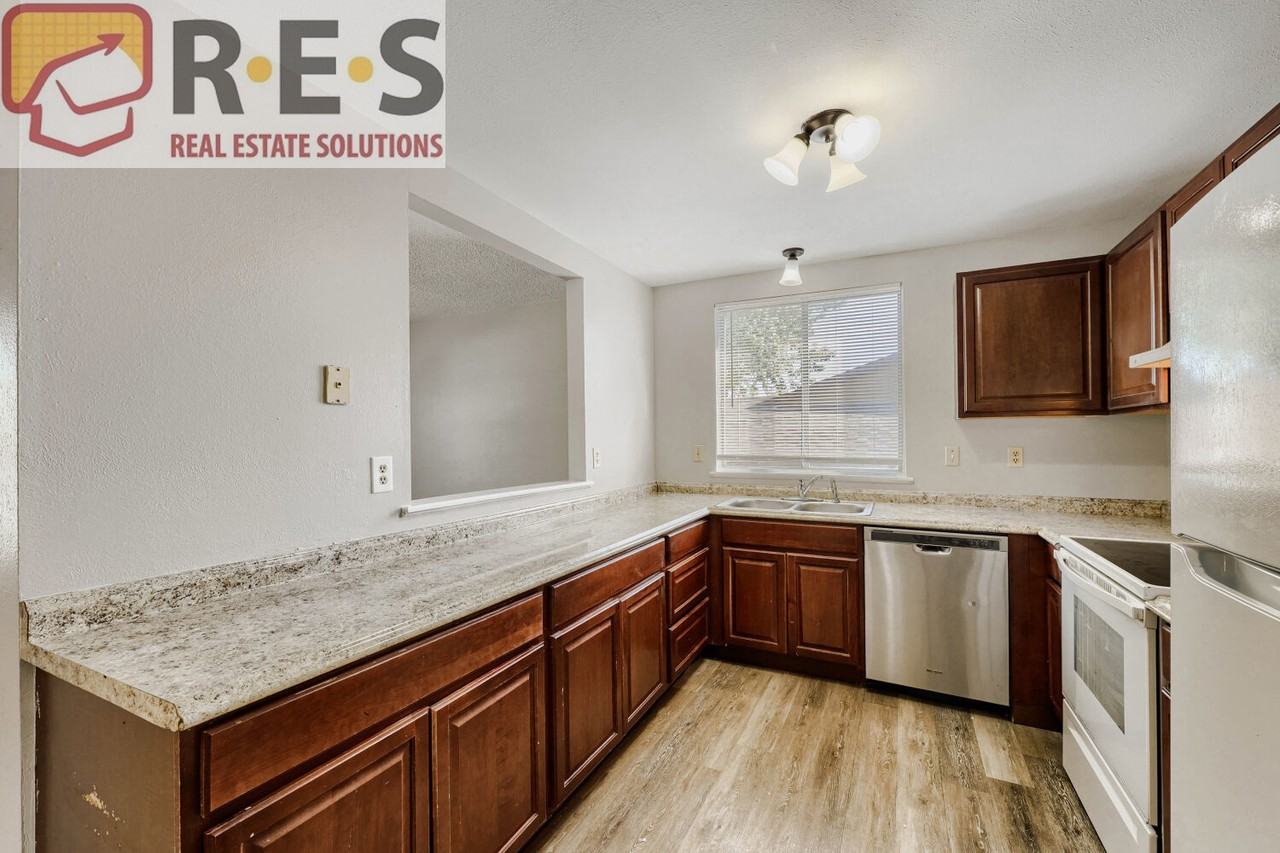 8460 Prairie Clover Way - Photo 3 of 18