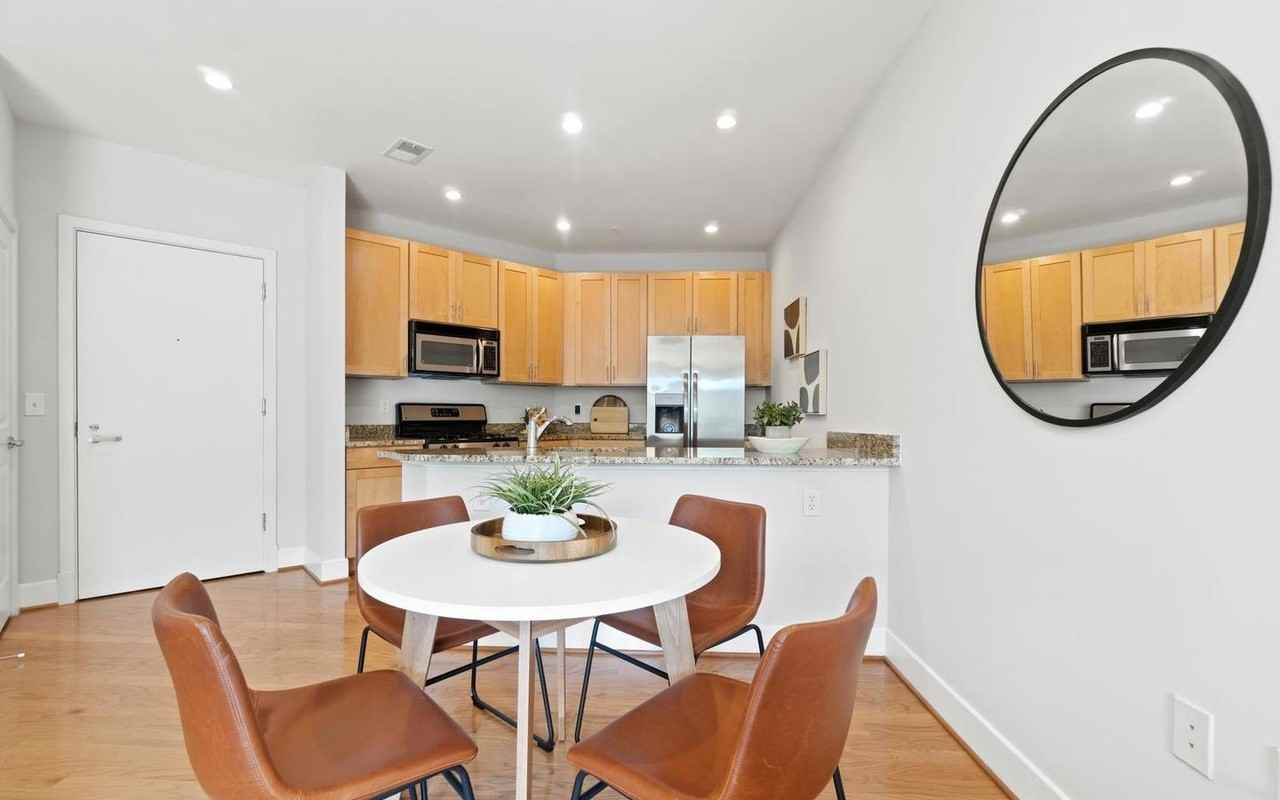 1800 Wilson Blvd #202 - Photo 6 of 18