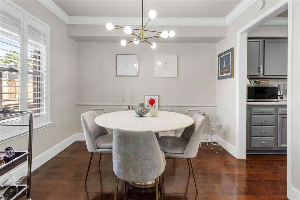 355 N Post Oak Ln #738 - Photo 6 of 14