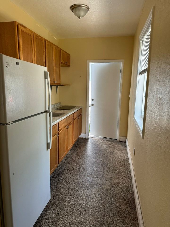 1325 Sharazad Blvd - Photo 3 of 10