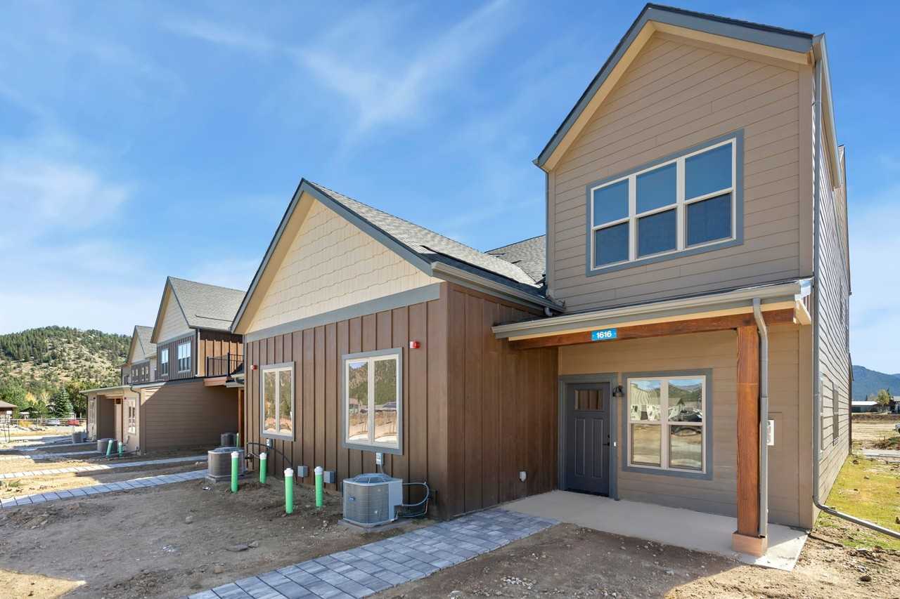 1618 Continental Peaks Cir - Photo 3 of 22
