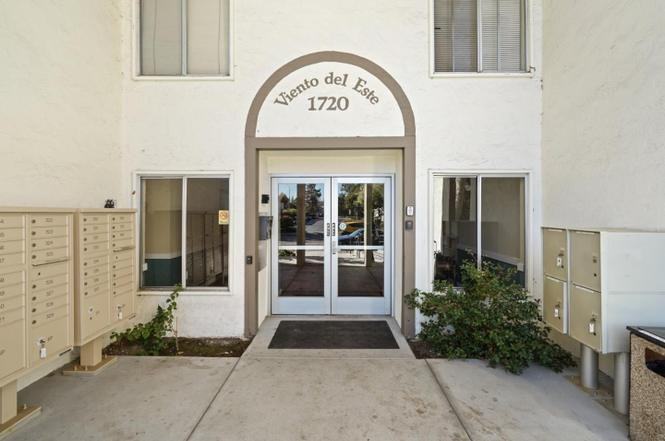 1720 Halford Ave - Photo 3 of 12