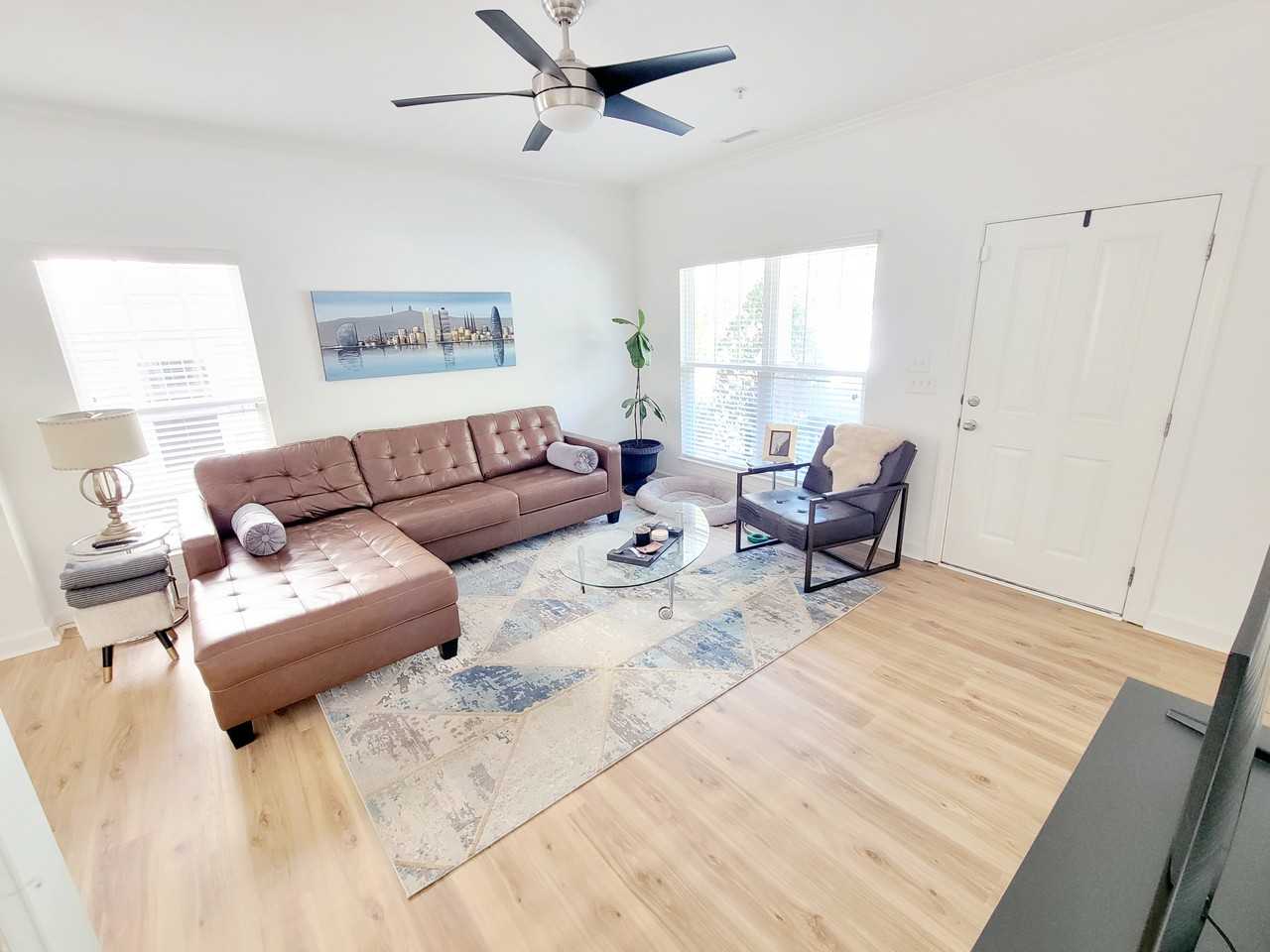 8019 Sunset Branch Ct - Photo 4 of 34