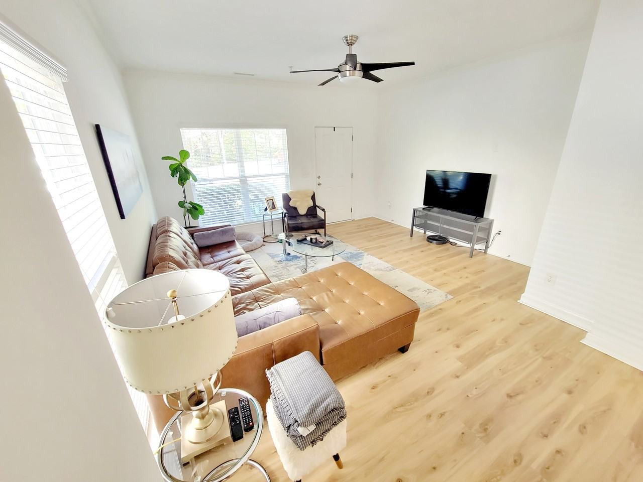 8019 Sunset Branch Ct - Photo 6 of 34