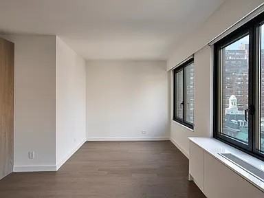 220 E 72nd St - Photo 3 of 14