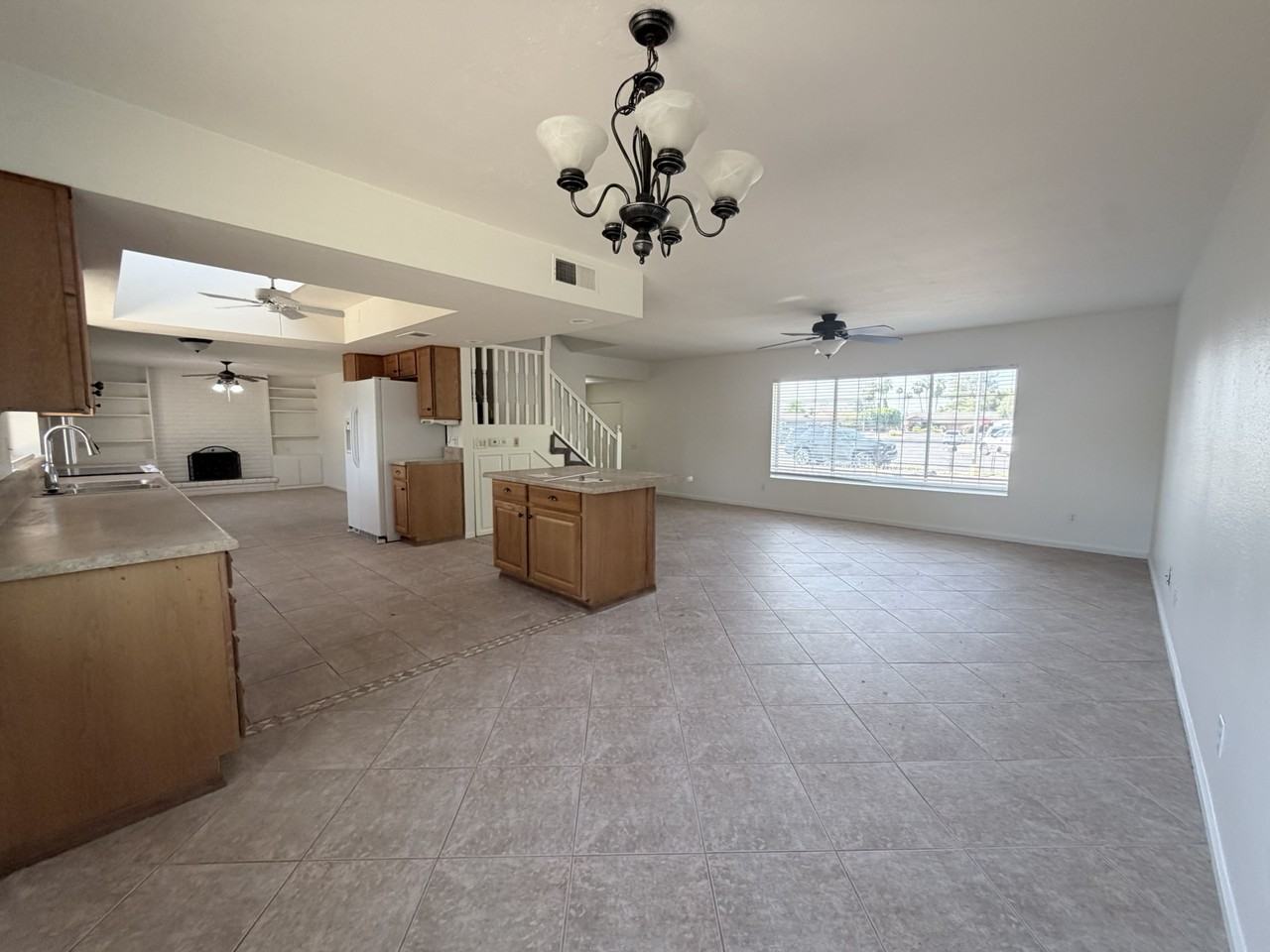 2723 S Estrella Cir - Photo 5 of 41