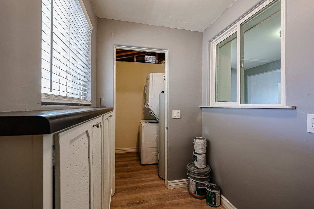 404 W Mission Ln - Photo 6 of 25