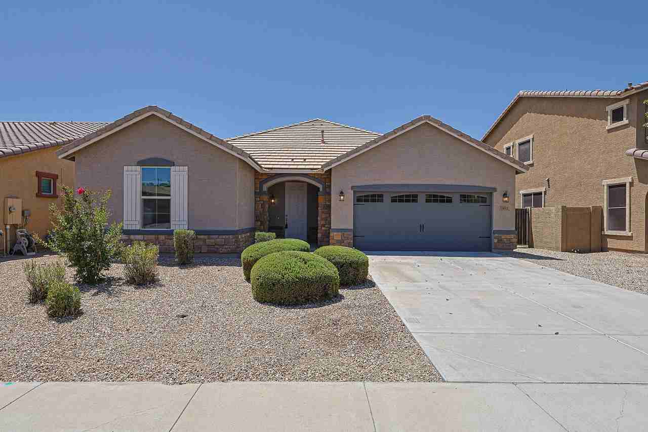 15611 W Westview Dr - Photo 2 of 29